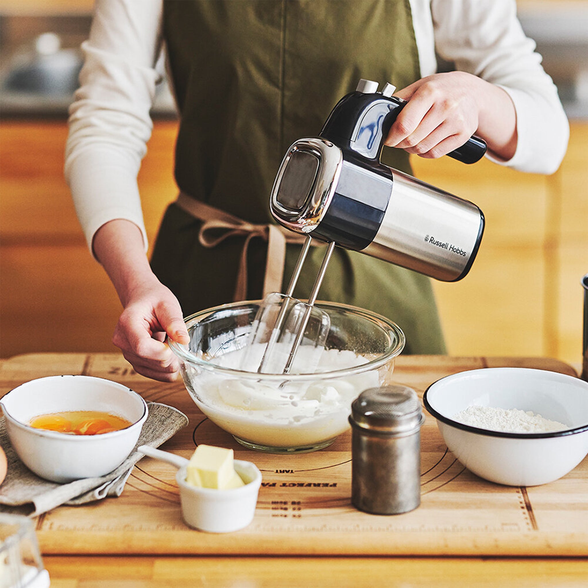 Russell Hobbs ラッセルホブス ベーシックハンドミキサー