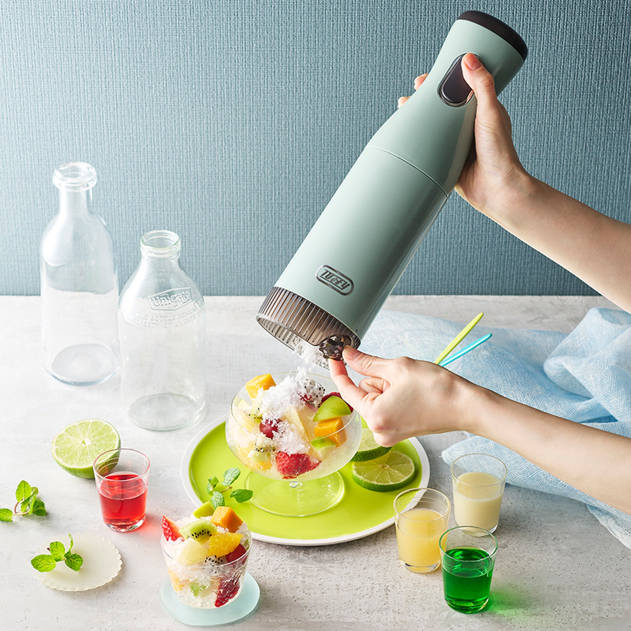 Toffy トフィー コードレスふわふわかき氷器