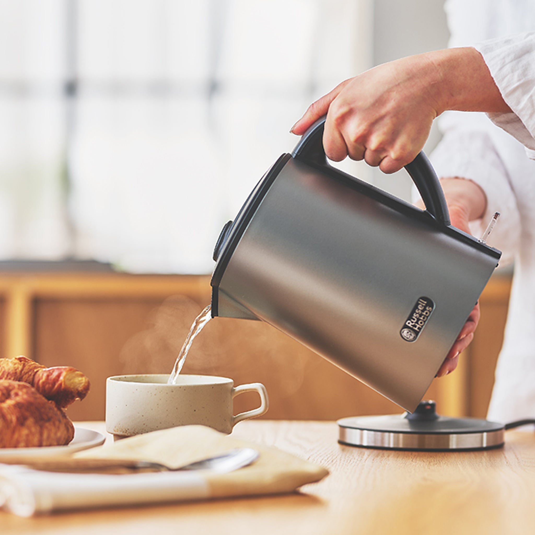 Russell Hobbs ラッセルホブス ベーシックシリーズ ベーシックケトルプラス